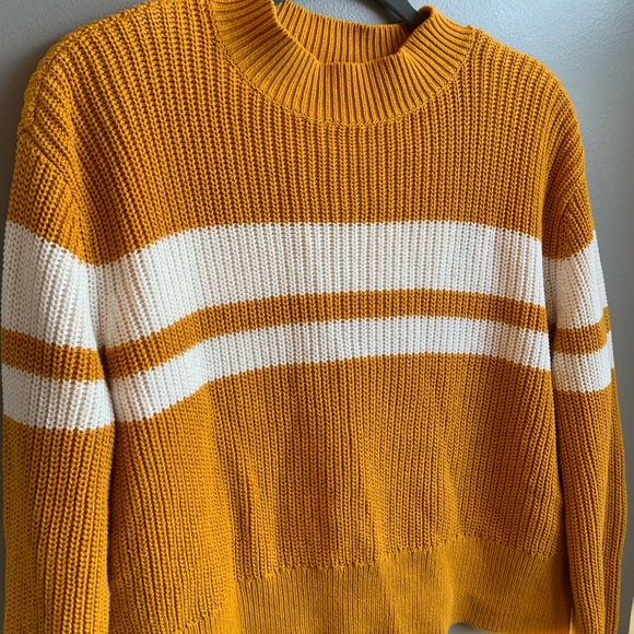 💝✨ Yellow knit cropped sweater ✨💝 - Picture 2 of 4